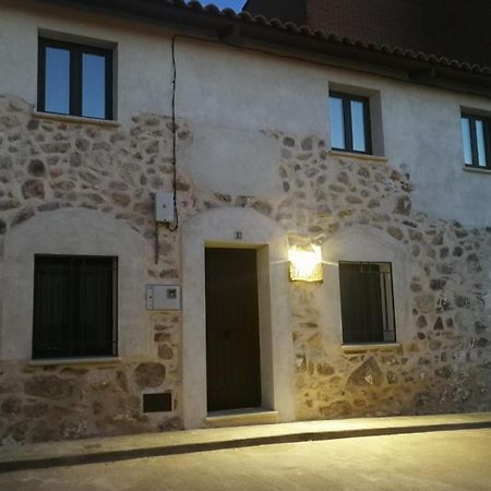 Casa Rural El Enebro 4 Estrellas Navamorcuende Exterior photo